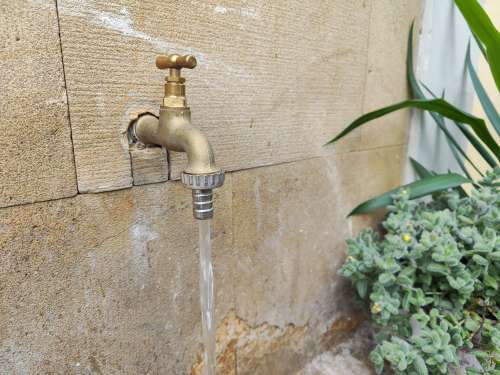 Fino al 15 maggio sono aperte le domande per il Bonus idrico integrativo