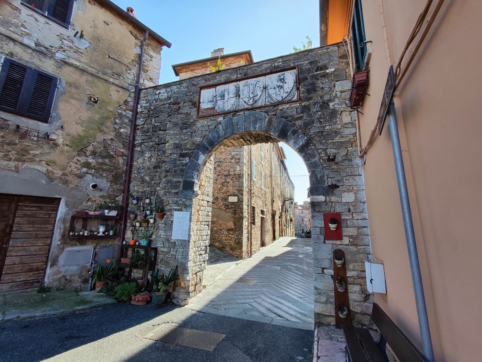 Porta Fiorentina, veduta d'insieme da  via XXV Luglio