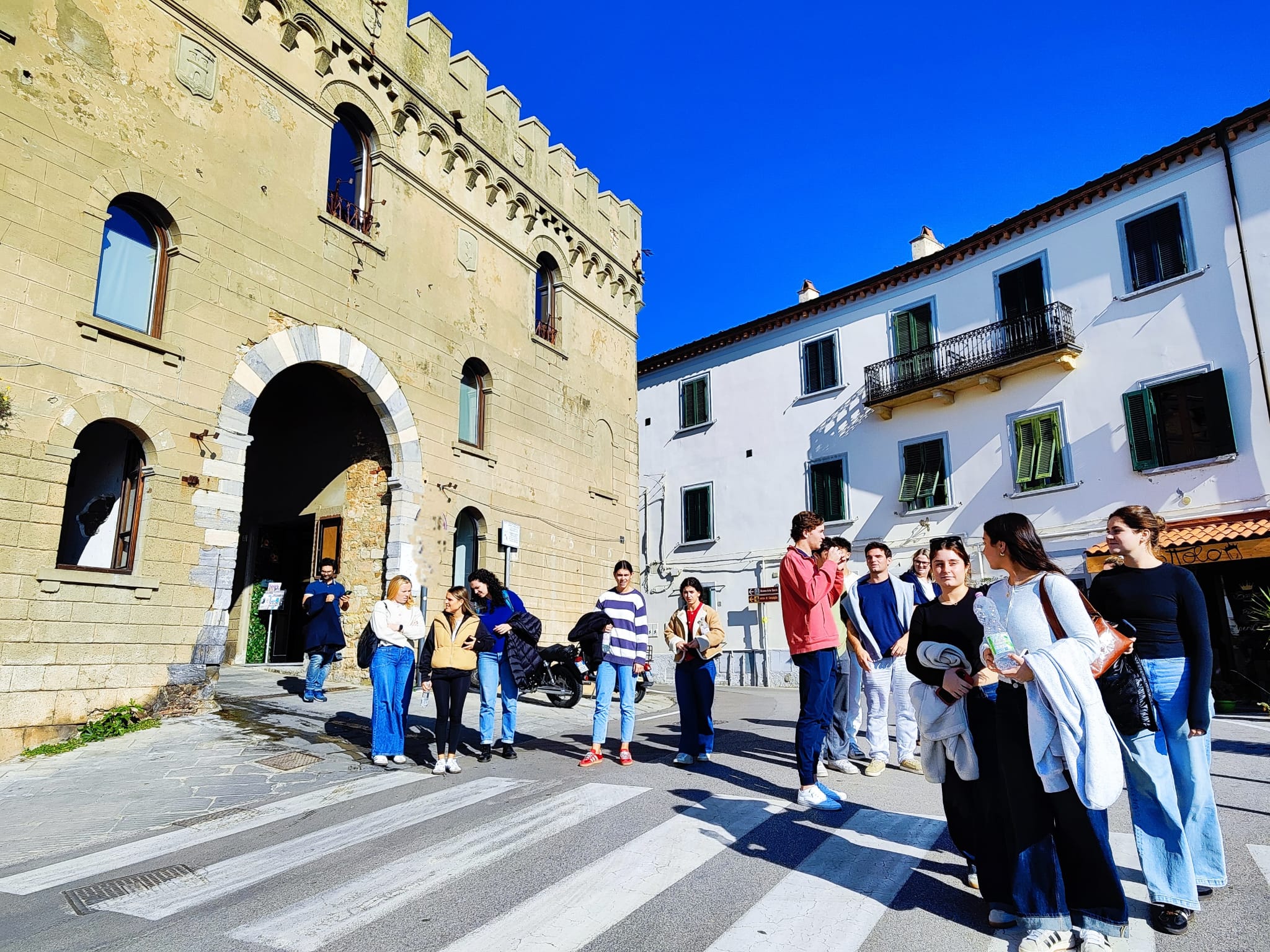 Gli studenti in visita al centro storico