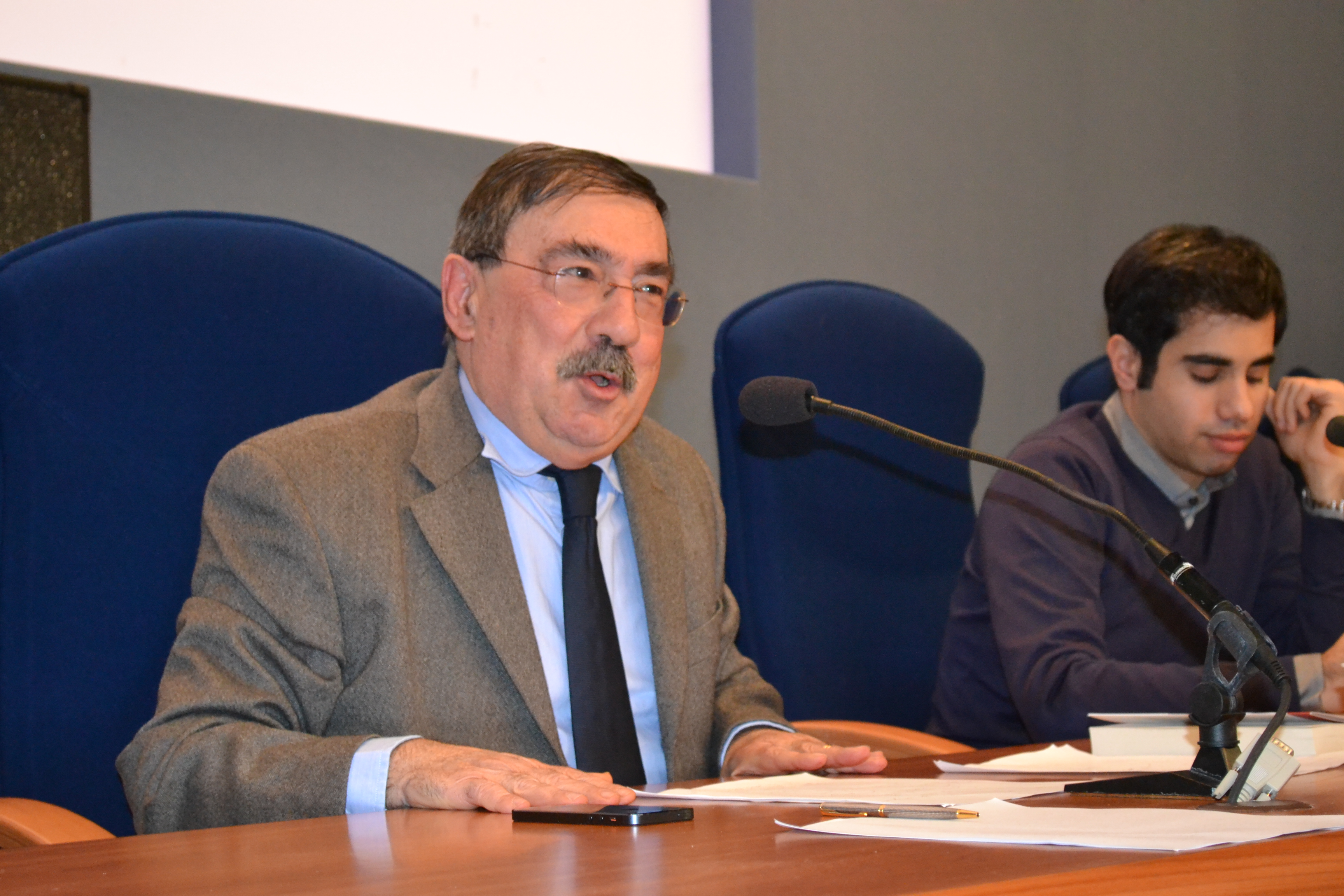 Mussi Farina nell'auditorium Bic a Venturina